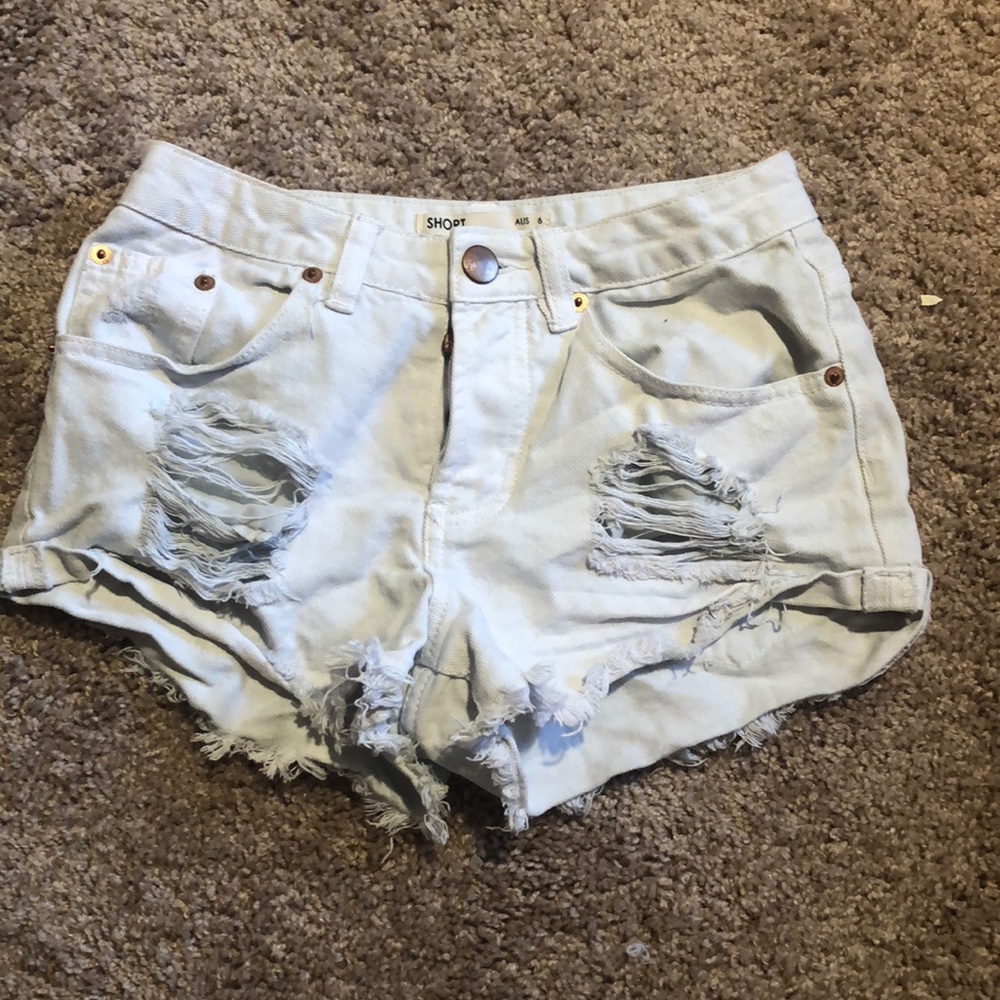 Cute White Jean Shorts!!